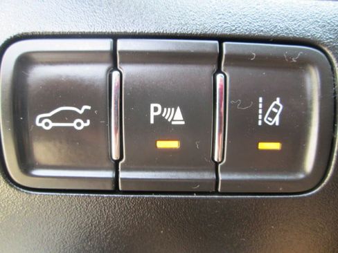 Used 2016 Chevrolet Impala LTZ image 20