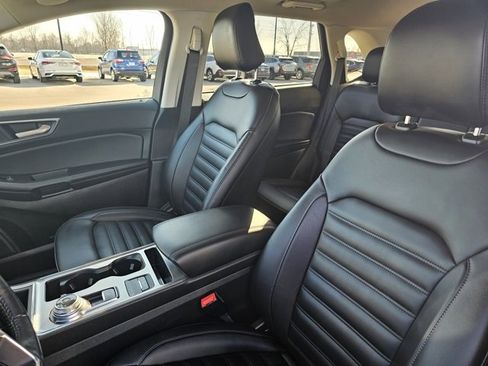 Used 2022 Ford Edge SEL w/ Convenience Package image 14