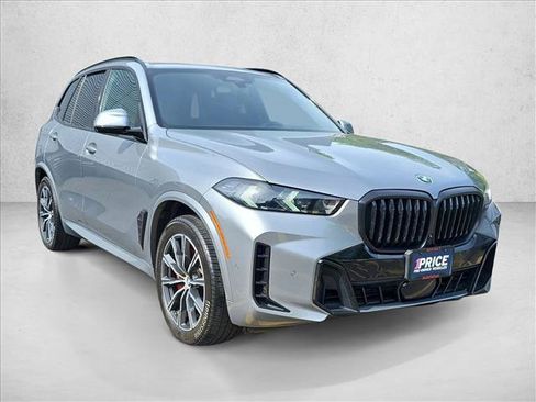 Used 2024 BMW X5 xDrive40i w/ M Sport Package AWD/4WD image 3