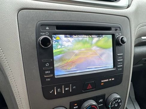 Used 2016 Chevrolet Traverse LS FWD image 20