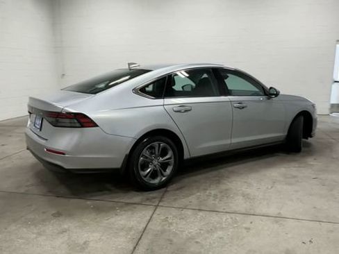 Used 2024 Honda Accord EX image 3