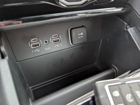 New 2026 Jeep Grand Cherokee L Limited image 32