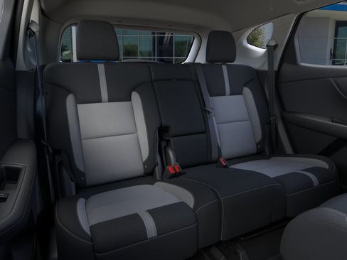 New 2026 Chevrolet Blazer LT w/ Convenience Package FWD image 17