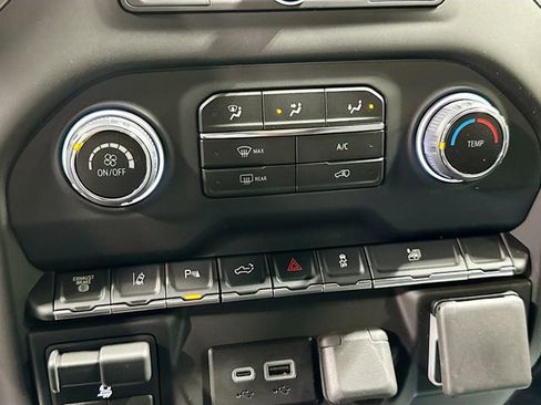 New 2026 Chevrolet Silverado 2500 Custom w/ Custom Value Package AWD/4WD image 18