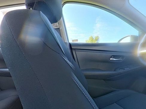 Used 2024 Nissan Sentra SV FWD image 26