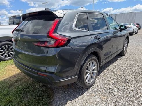 Used 2025 Honda CR-V EX image 2