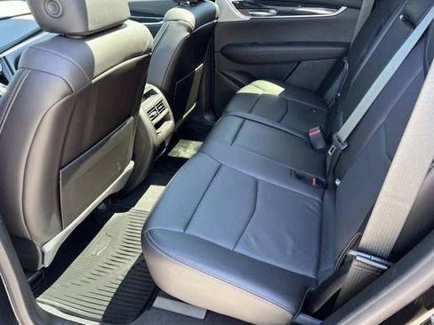 Certified 2024 Cadillac XT5 Premium Luxury w/ LPO, Floor Liner Package AWD/4WD image 12
