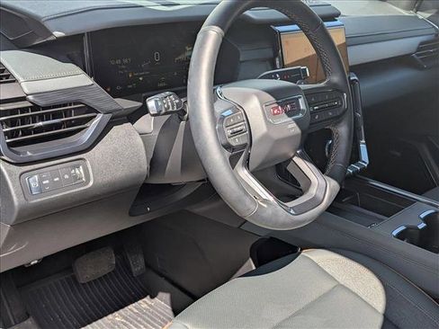 New 2025 GMC Acadia AT4 w/ LPO, Floor Liner Package AWD/4WD image 3