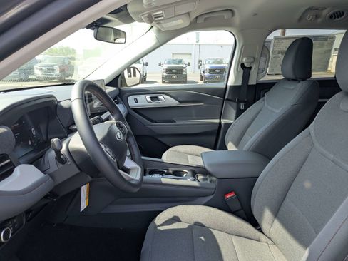 New 2026 Ford Explorer Active image 23