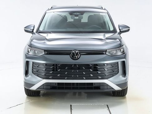 New 2025 Volkswagen Tiguan SE image 54