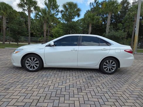 Certified 2016 Toyota Camry XLE FWD image 8