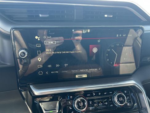 Used 2023 GMC Sierra 1500 Denali w/ Technology Package AWD/4WD image 23
