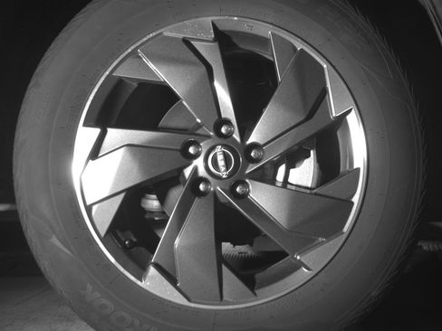 Used 2025 Nissan Rogue SV image 13