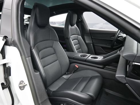 Certified 2022 Porsche Taycan RWD image 28