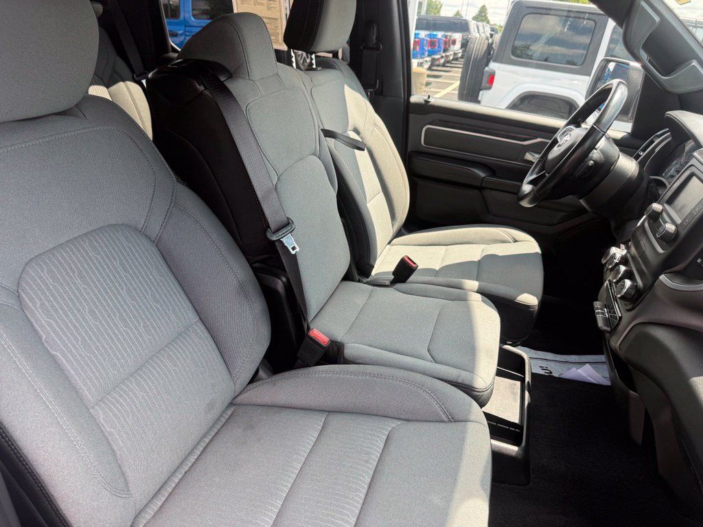 Used 2022 RAM 1500 Big Horn AWD/4WD image 61
