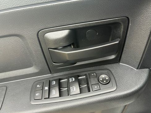 Used 2016 RAM 1500 Express AWD/4WD image 25