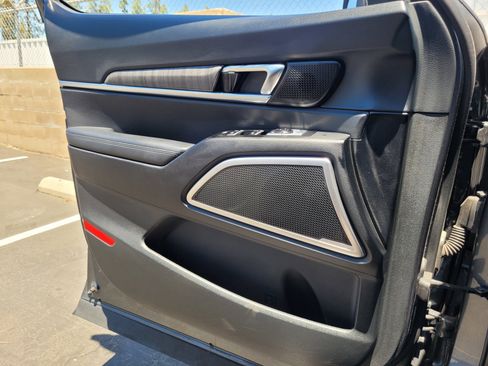 Used 2024 Kia Telluride EX FWD image 26