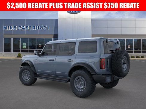 New 2025 Ford Bronco Outer Banks w/ Sasquatch Package image 4