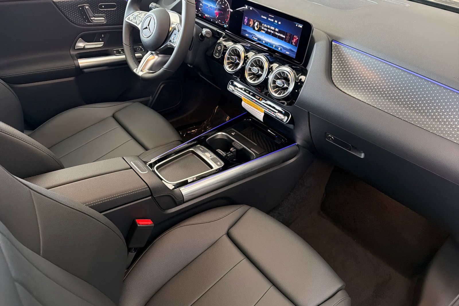 New 2026 Mercedes-Benz GLA 250 image 14