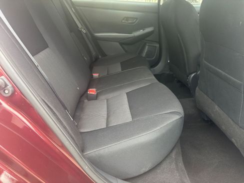 Used 2025 Nissan Sentra SV image 39