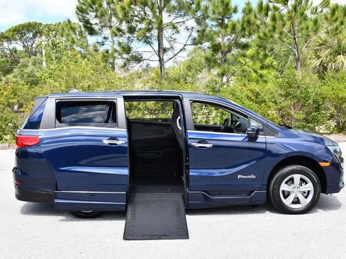 Used 2019 Honda Odyssey EX image 41