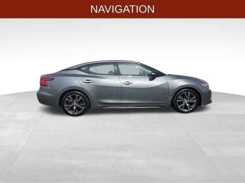 Used 2017 Nissan Maxima 3.5 SL FWD image 8