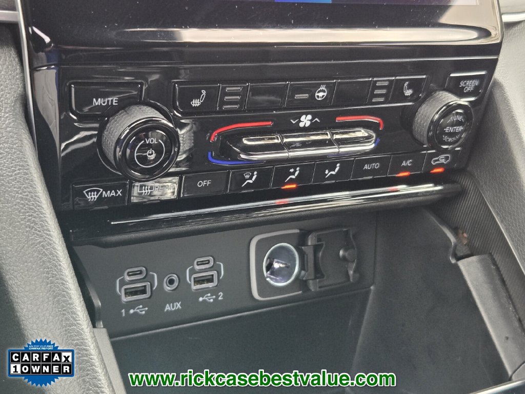Used 2024 Jeep Grand Cherokee Limited w/ Black Appearance Package RWD image 18