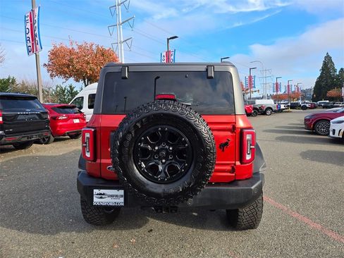 Used 2024 Ford Bronco Wildtrak image 6