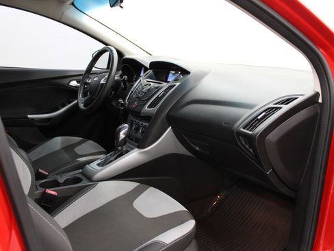 Used 2012 Ford Focus SE FWD image 10