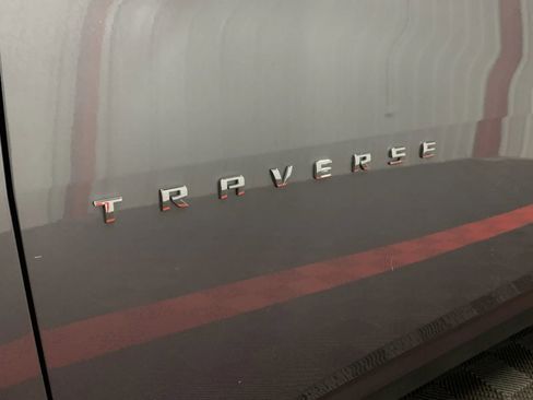Used 2020 Chevrolet Traverse RS image 12