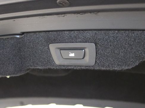 Used 2024 Lucid Air Pure image 39