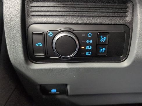 New 2026 Ford F250 XL w/ FX4 Off-Road Package AWD/4WD image 24