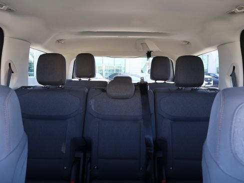 Used 2025 Ford Expedition Active image 26