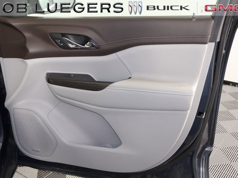 Certified 2019 GMC Acadia SLT image 19