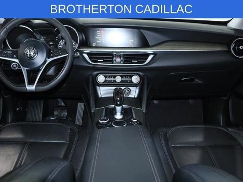 Used 2018 Alfa Romeo Stelvio Ti w/ Convenience Package image 27