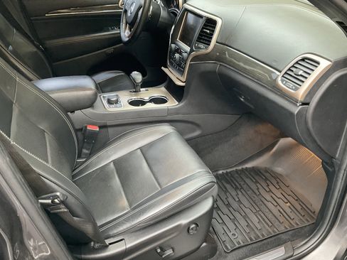 Used 2015 Jeep Grand Cherokee Overland image 28