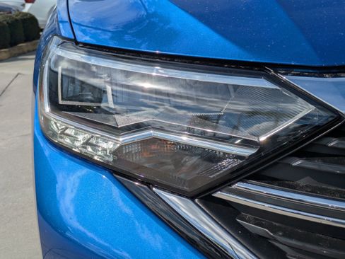 Certified 2023 Volkswagen Jetta SE image 10