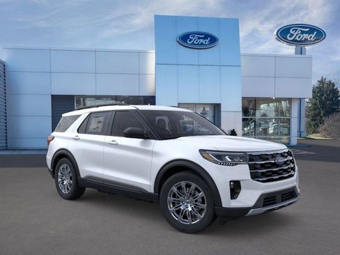 New 2026 Ford Explorer Active image 7