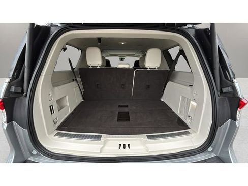 Used 2022 Lincoln Navigator L Black Label AWD/4WD image 32
