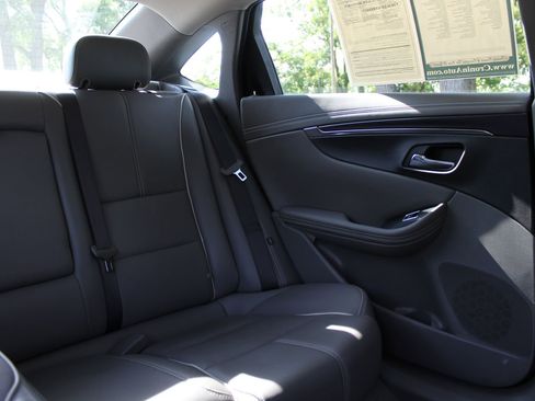 Used 2017 Chevrolet Impala Premier w/ Enhanced Convenience Package FWD image 14