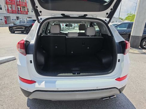 Used 2018 Hyundai Tucson Value AWD/4WD image 8