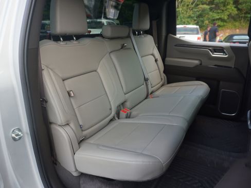 Used 2022 Chevrolet Silverado 1500 LTZ image 19