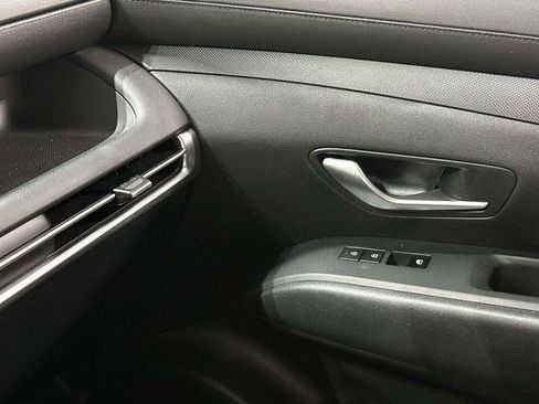 Certified 2025 Hyundai Tucson SE AWD/4WD image 25