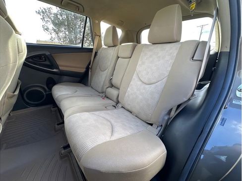 Used 2011 Toyota RAV4 4WD w/ Base L4 Extra Value Pkg image 19