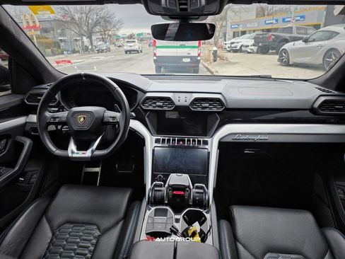 Used 2019 Lamborghini Urus image 15
