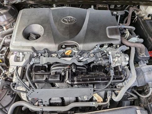 Used 2021 Toyota Camry LE image 22