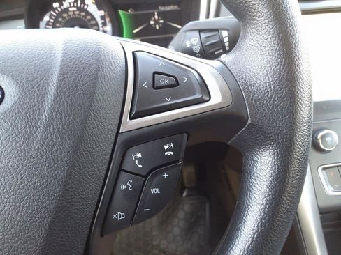 Used 2020 Ford Fusion SE image 26