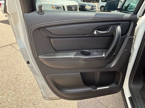Used 2015 GMC Acadia SLE AWD/4WD image 14