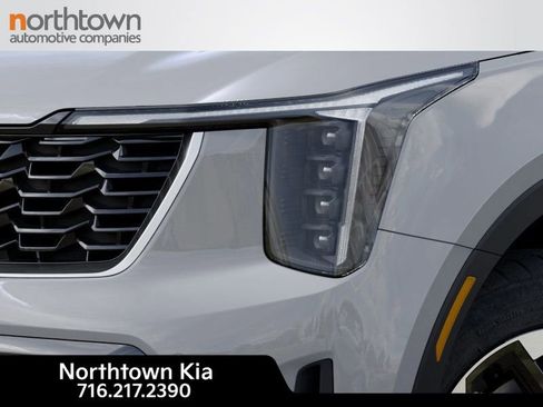 New 2025 Kia Sorento S image 11