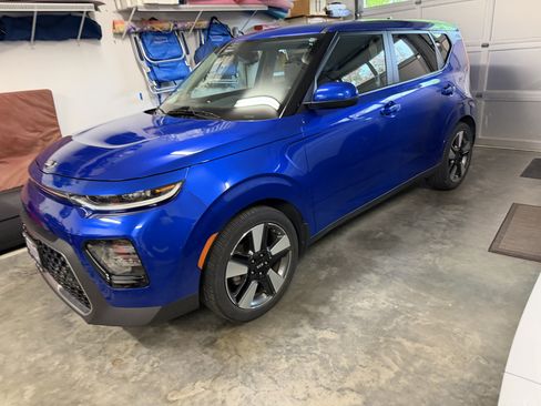 Used 2020 Kia Soul EX w/ Option Group 015 FWD image 1